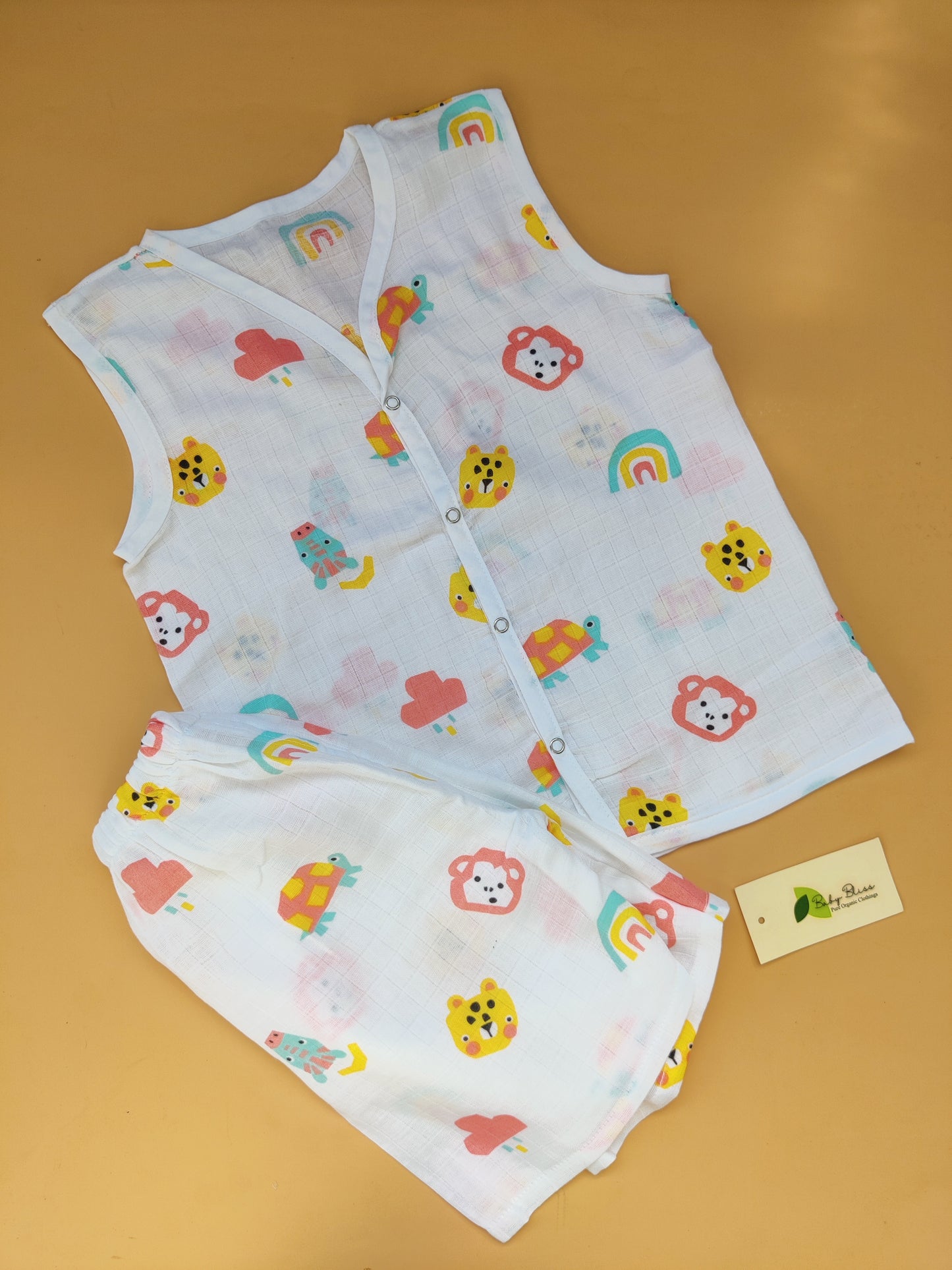 Muslin Sleeveless Jabla + Shorts ( 1-3 Yrs)