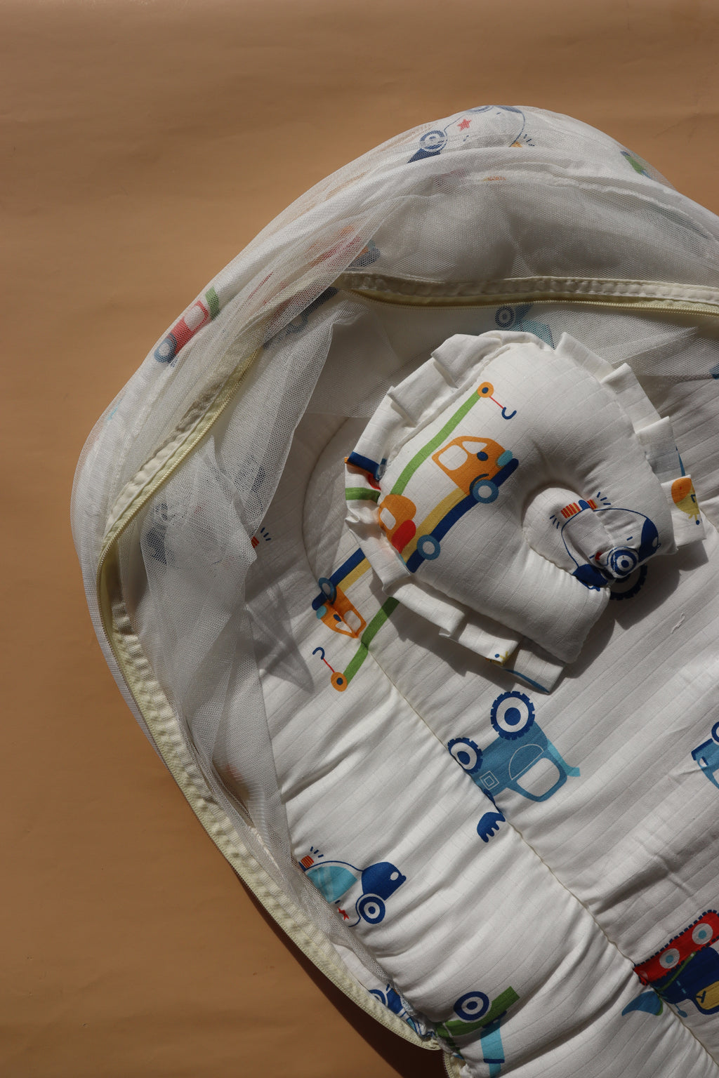 Muslin Baby Bed with Foldable Mosquito Net