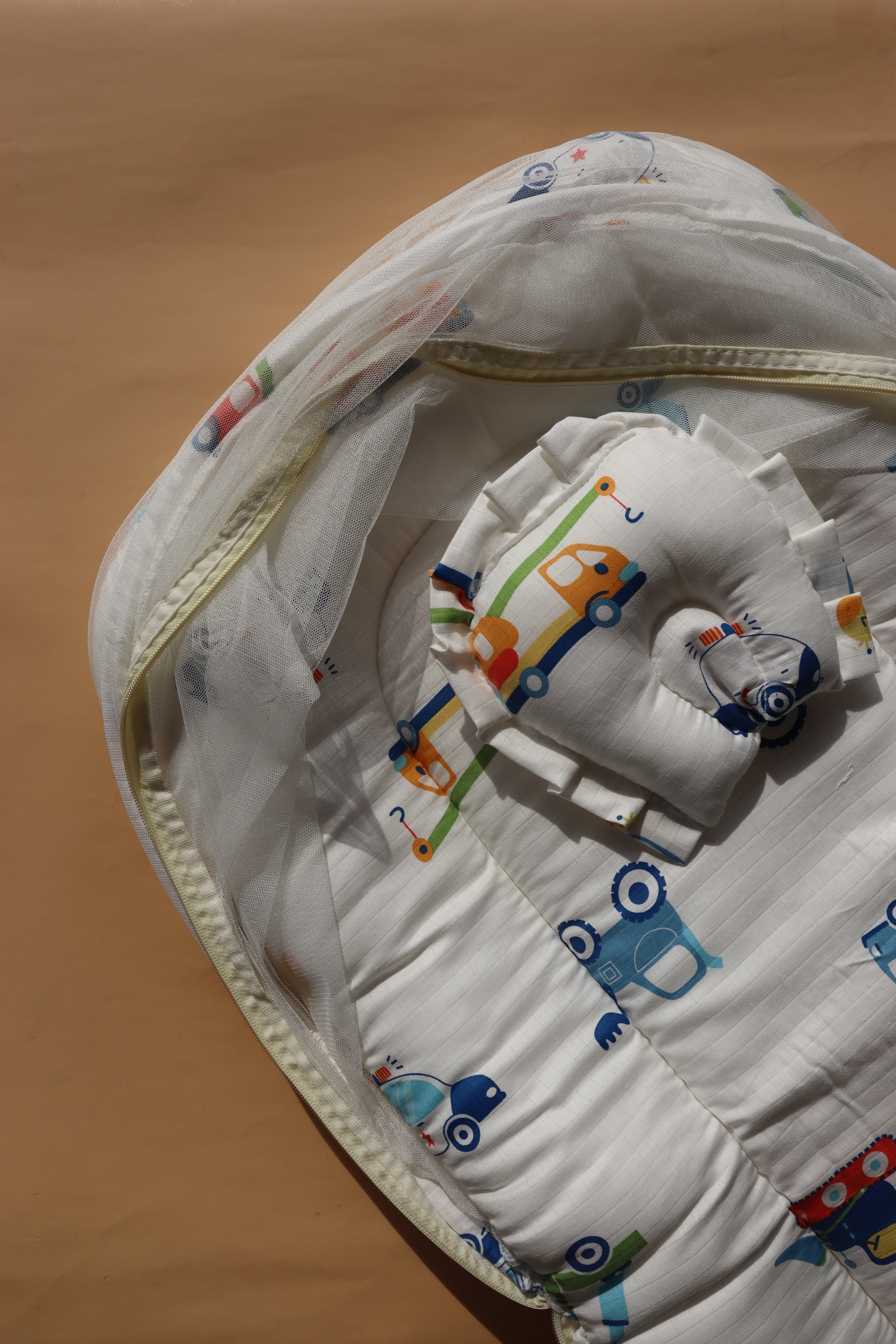 Muslin Baby Bed with Foldable Mosquito Net