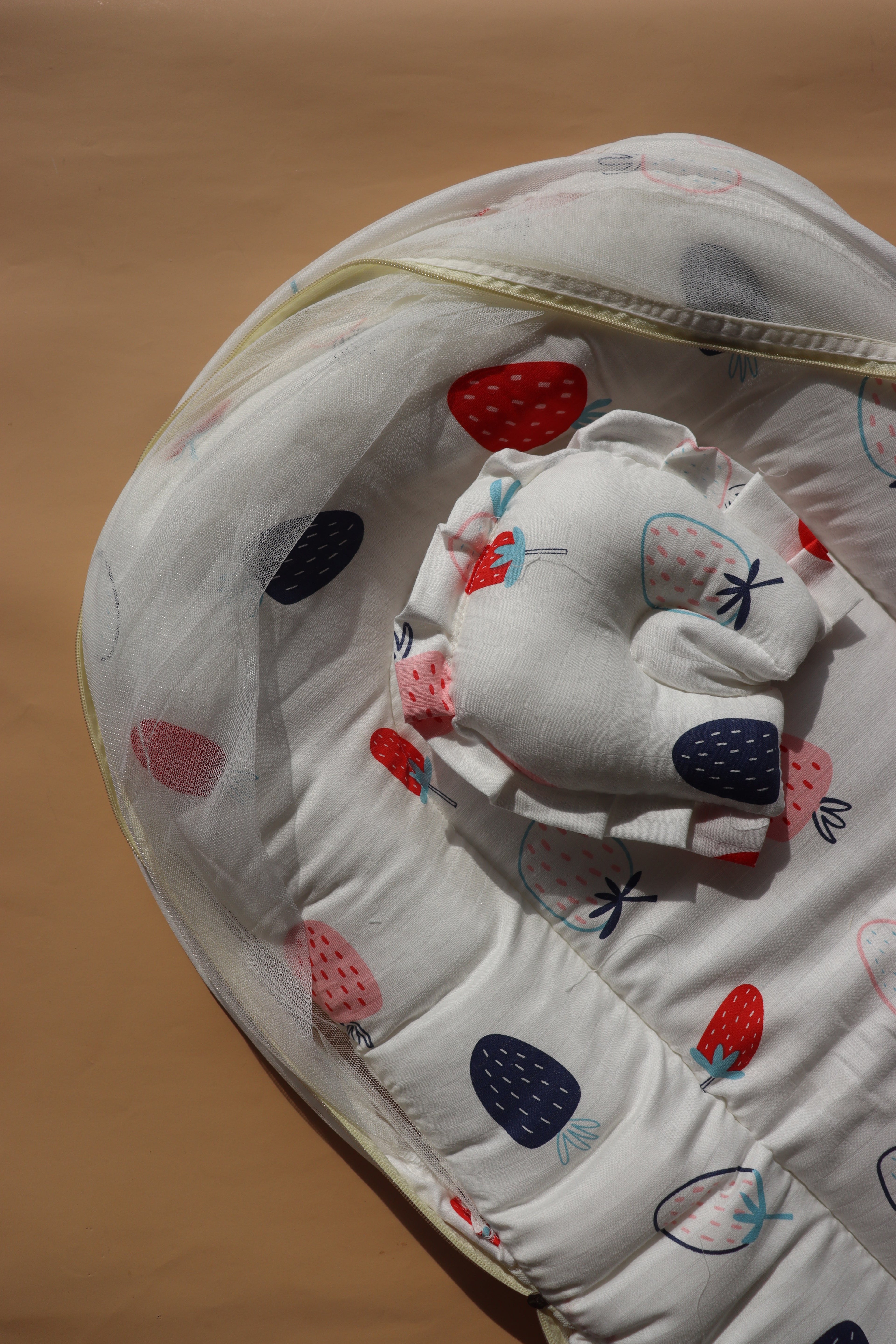 Muslin Baby Bed with Foldable Mosquito Net