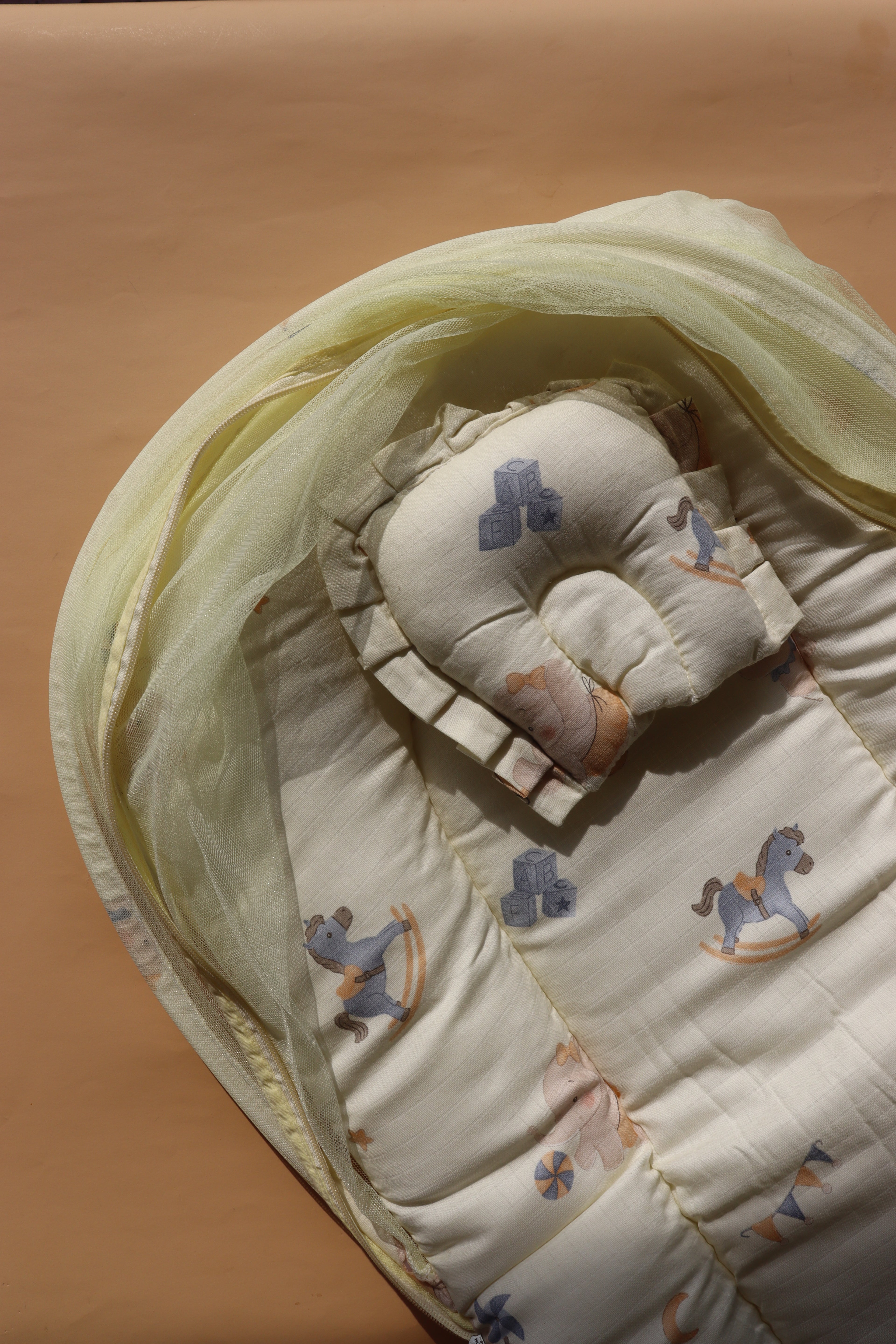 Muslin Baby Bed with Foldable Mosquito Net