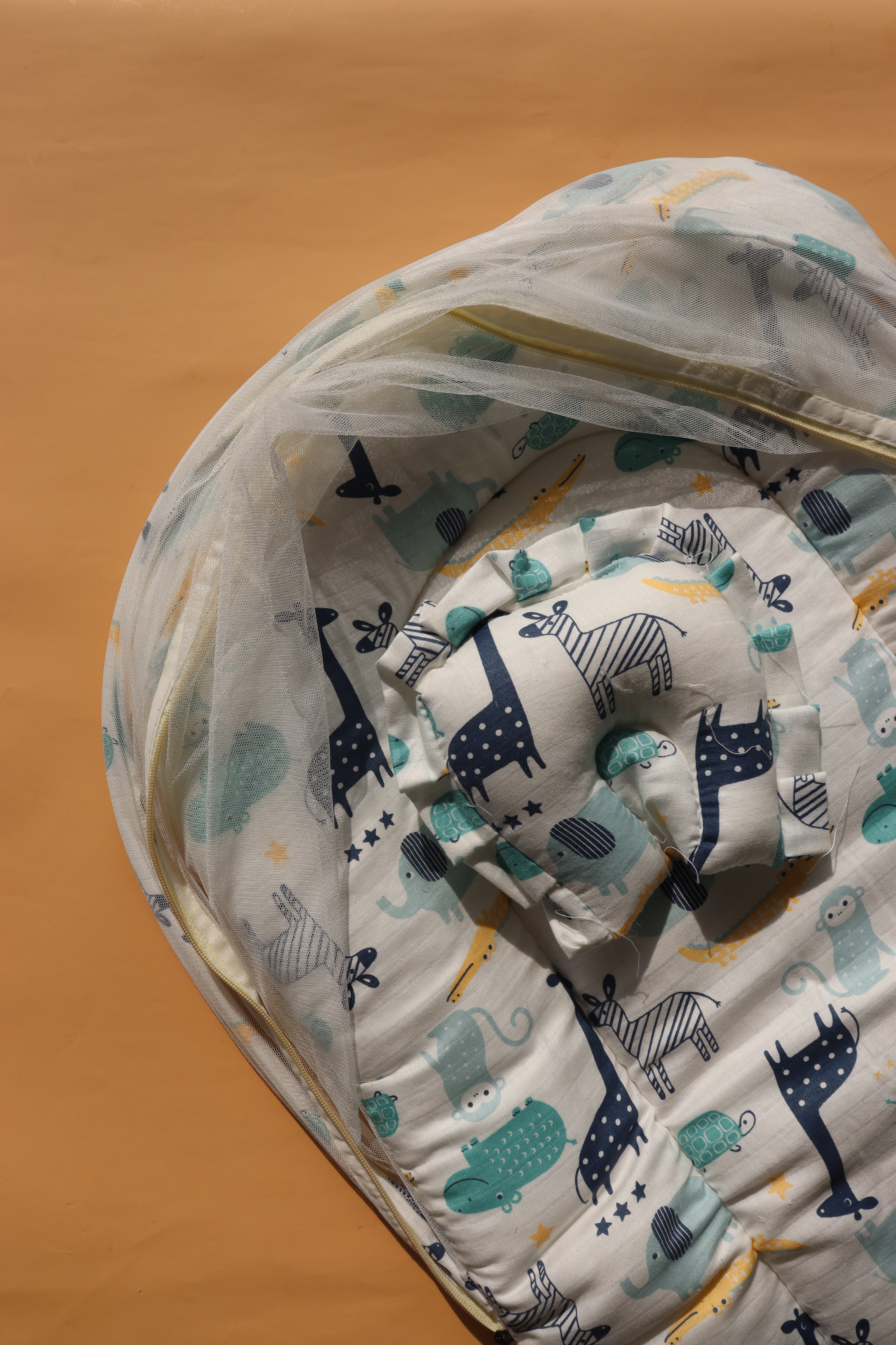 Muslin Baby Bed with Foldable Mosquito Net
