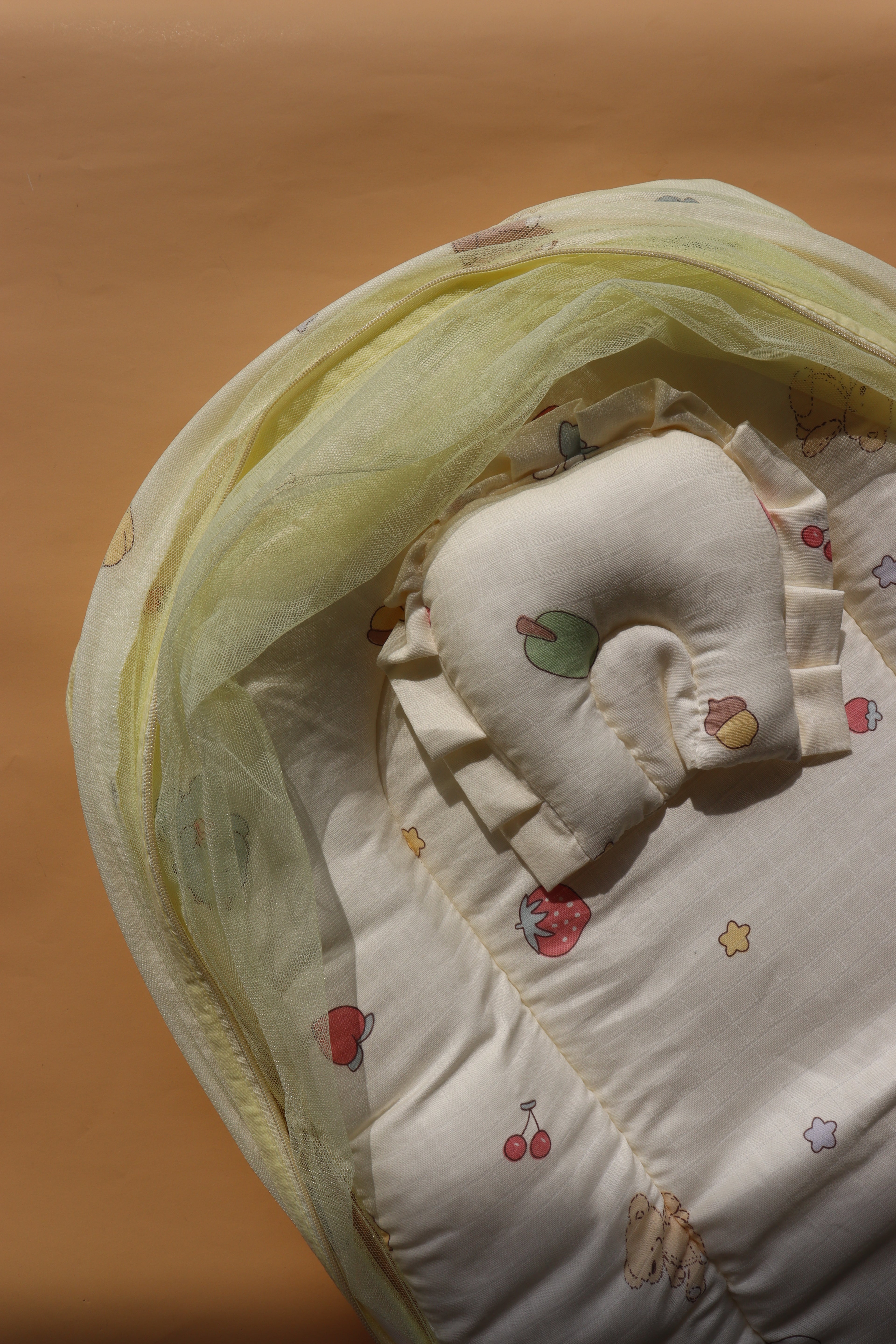Muslin Baby Bed with Foldable Mosquito Net