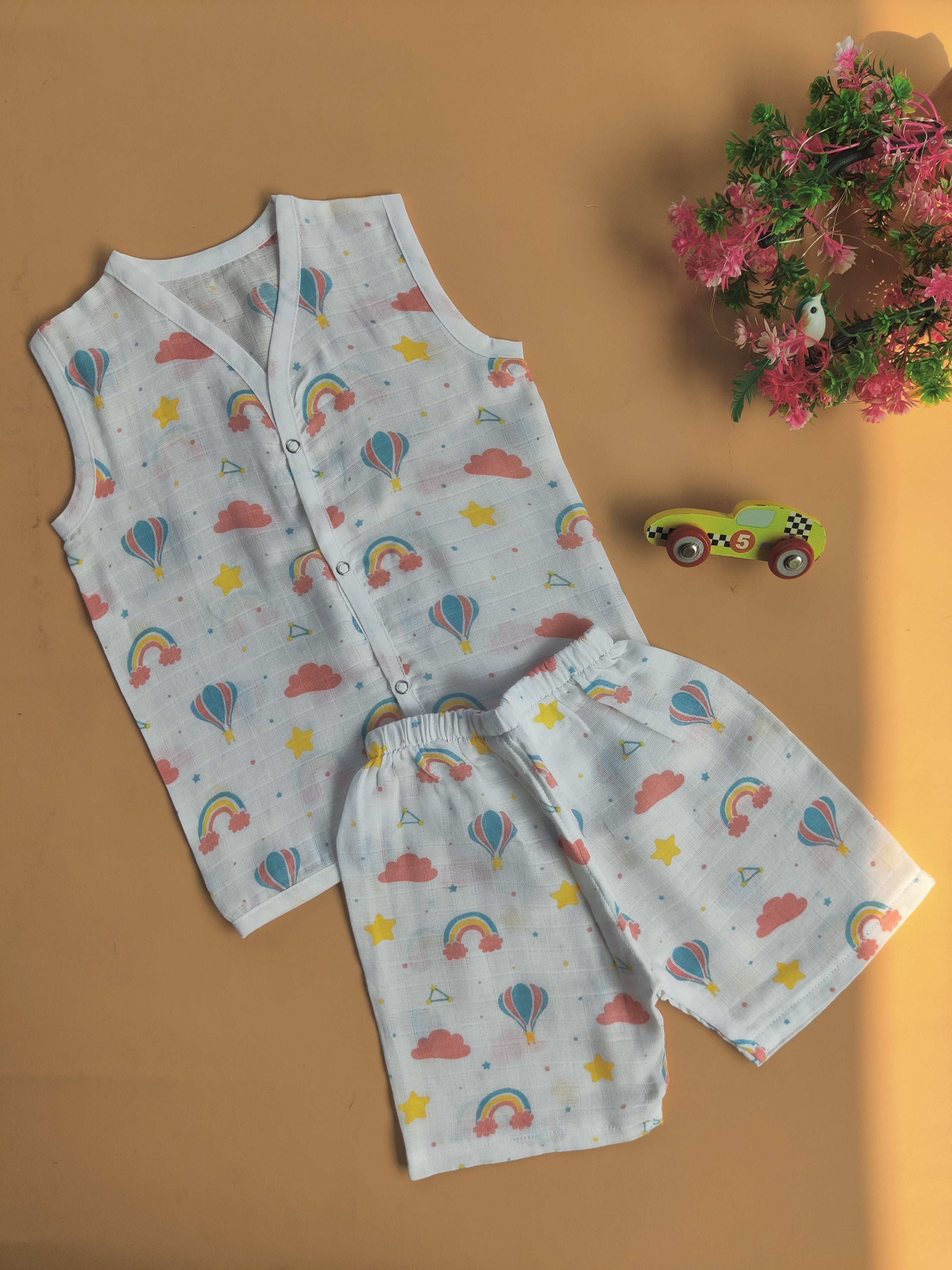 Muslin Sleeveless Jabla + Shorts ( 2-3 yrs)