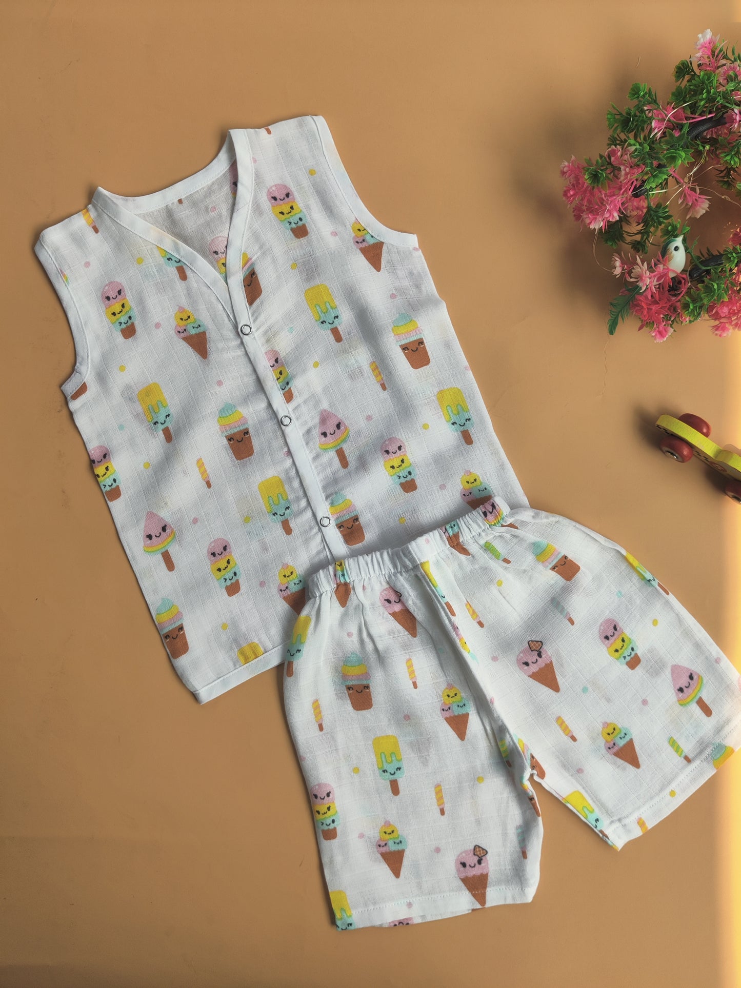 Muslin Sleeveless Jabla + Shorts ( 6 m - 12 m)
