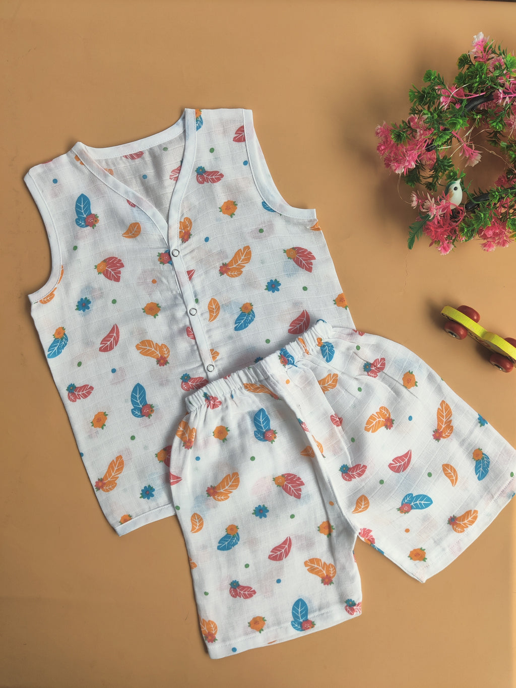 Muslin Sleeveless Jabla + Shorts ( 2-3 yrs)