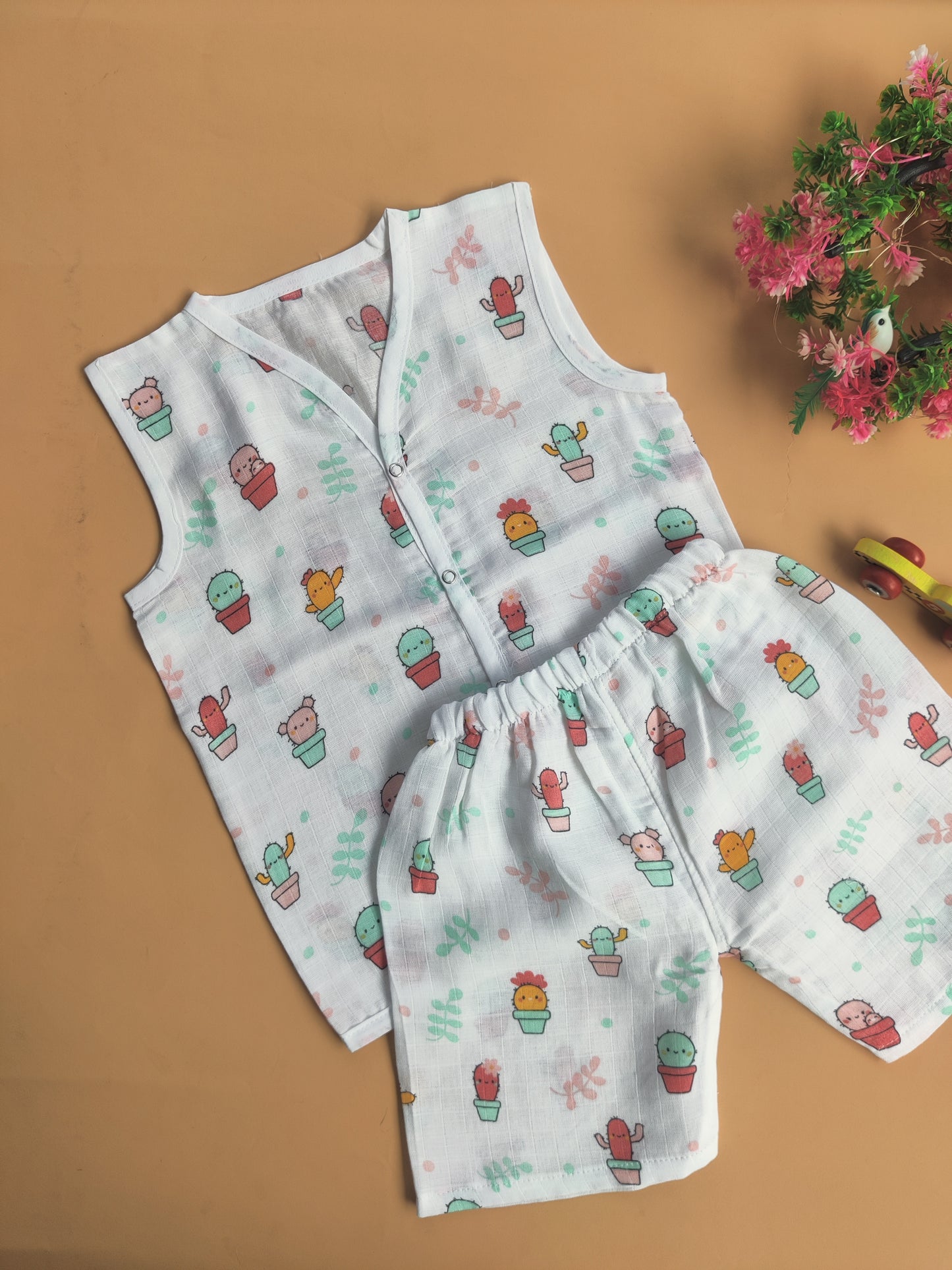 Muslin Sleeveless Jabla + Shorts ( 2-3 yrs)