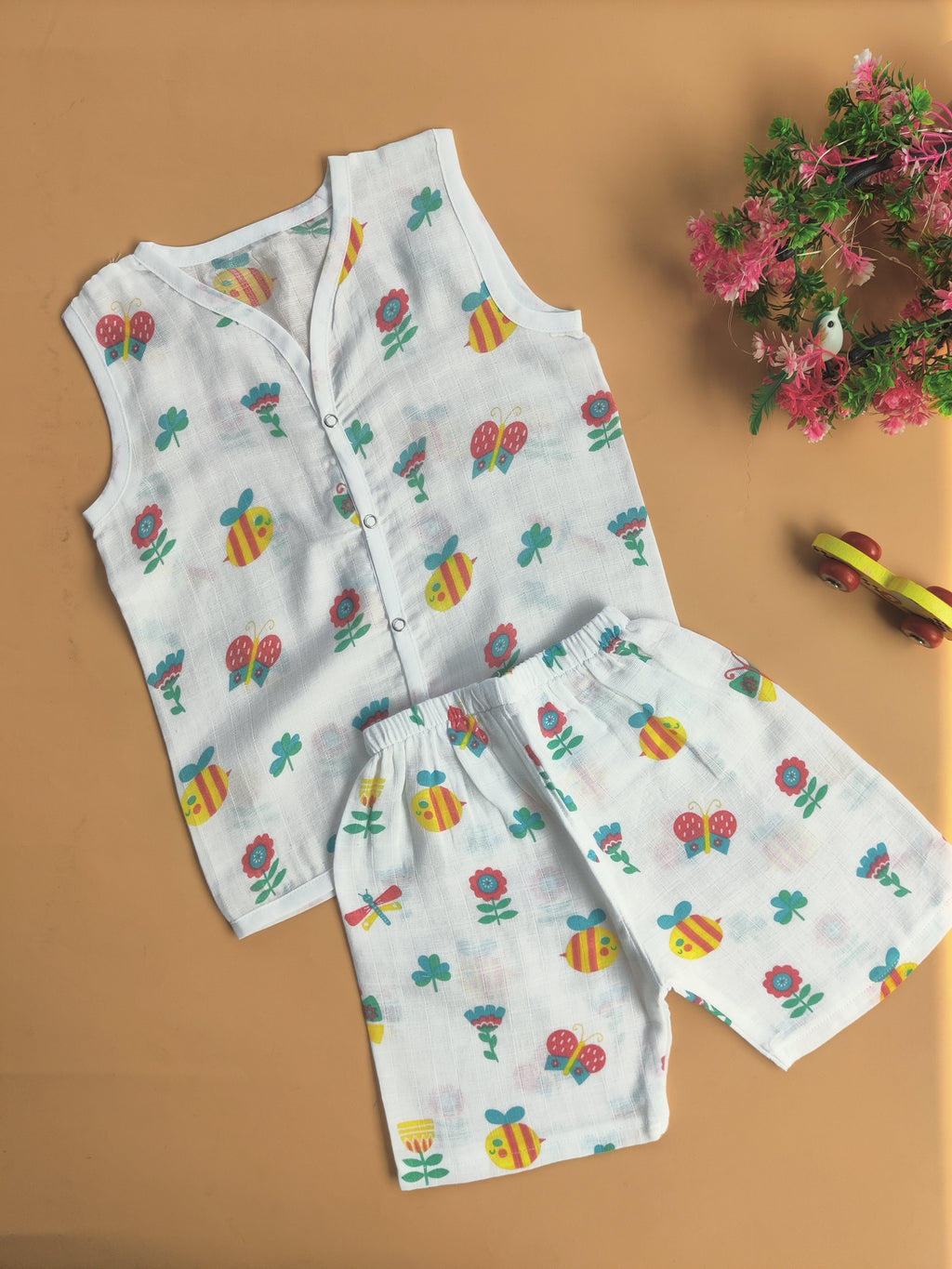 Muslin Sleeveless Jabla + Shorts ( 2-3 yrs)