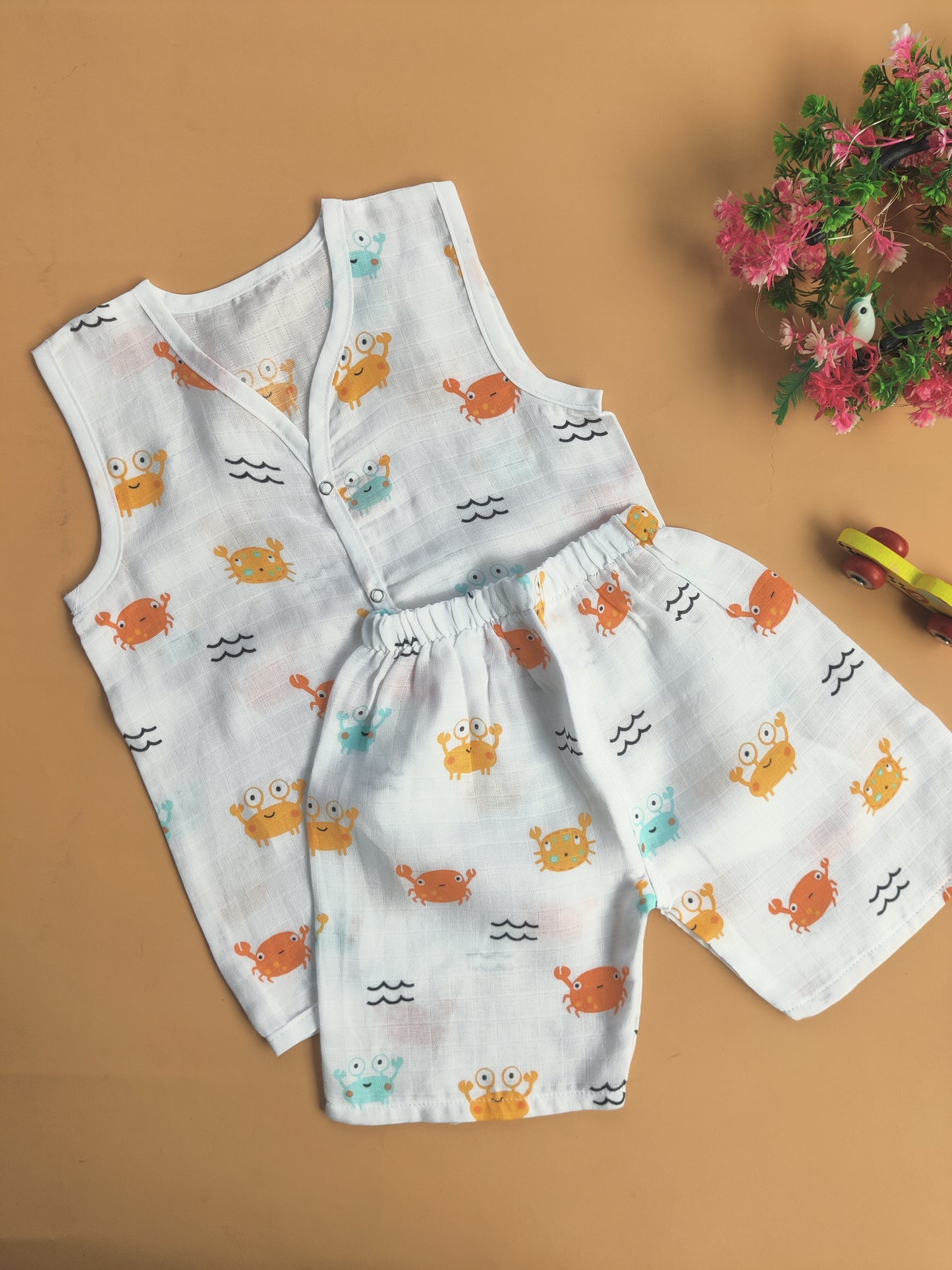 Muslin Sleeveless Jabla + Shorts ( 2-3 yrs)